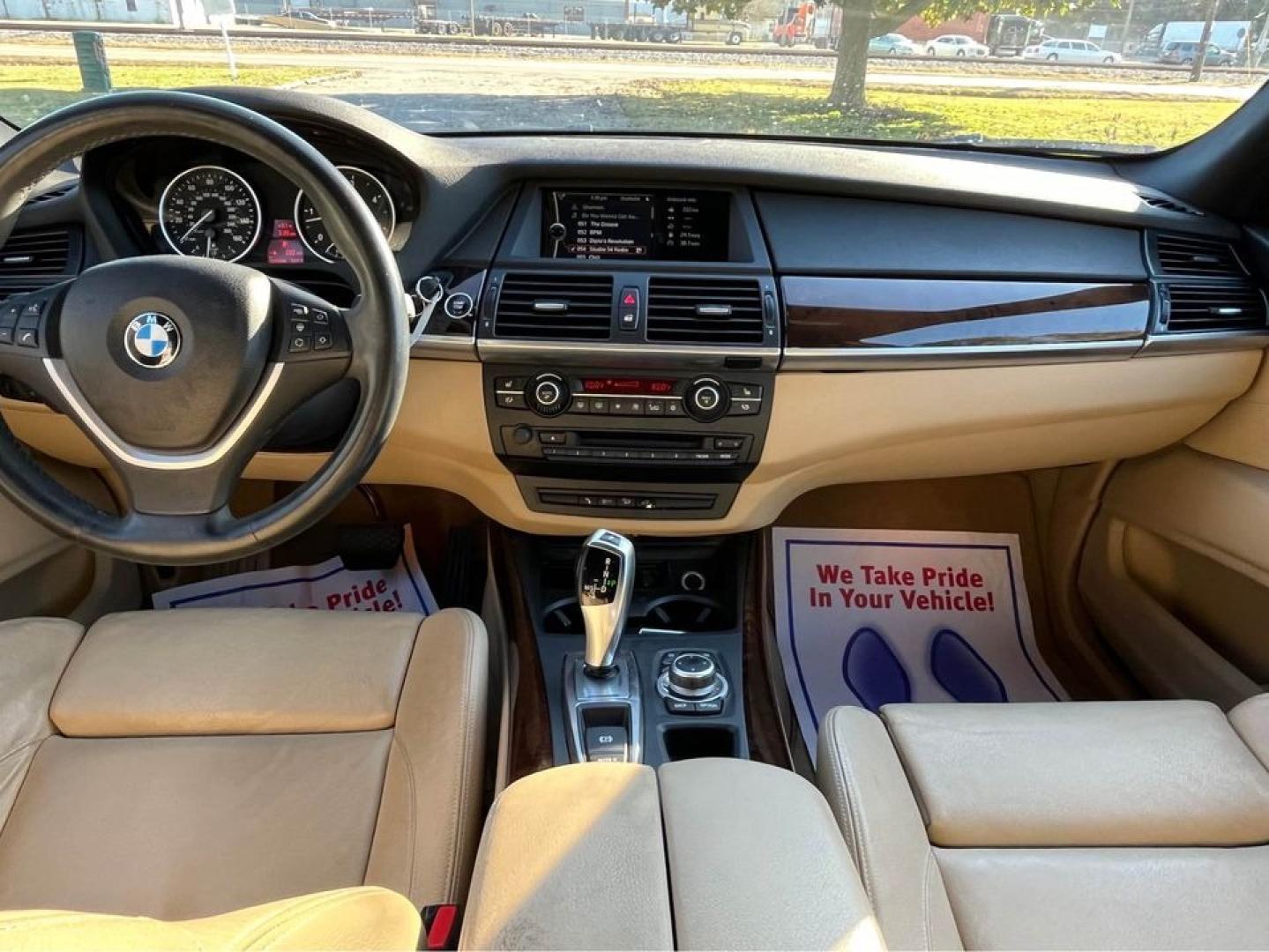 2011 Black /Tan BMW X5 xDrive 35D (5UXZW0C50BL) with an 3.0 M57 Diesel engine, Automatic transmission, located at 5700 Curlew Drive, Norfolk, VA, 23502, (757) 455-6330, 36.841885, -76.209412 - Photo#11